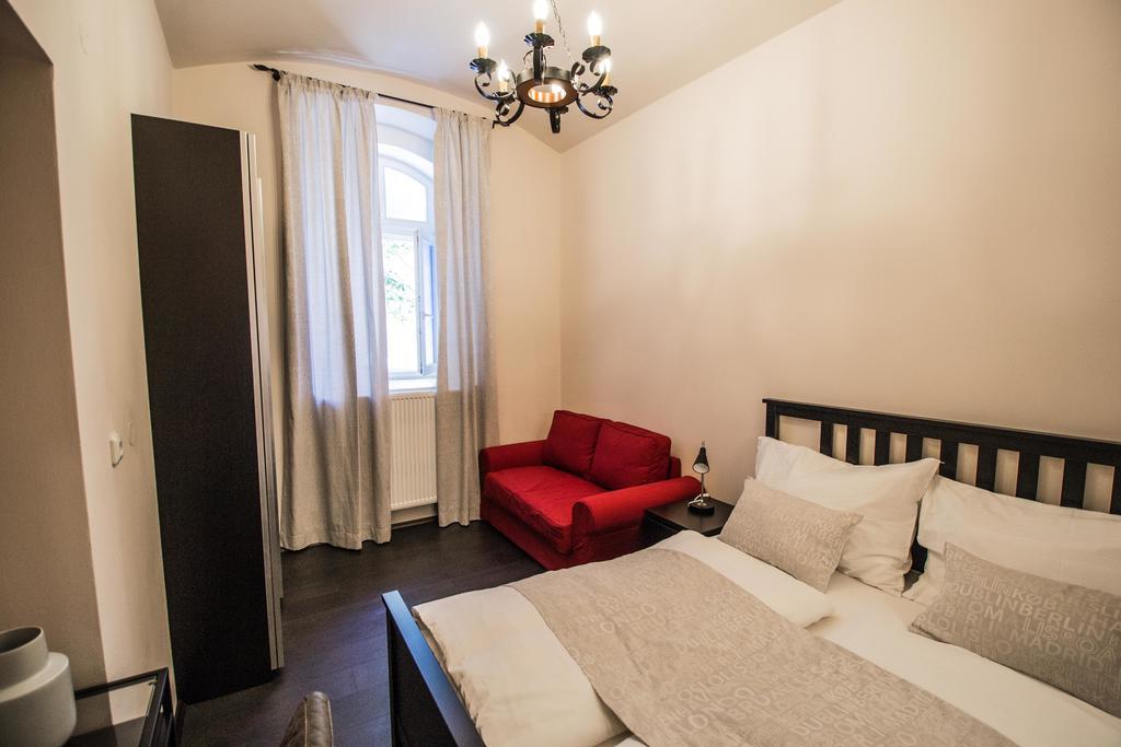 Brooklyn Sauna Apt By Ruterra Praha Bagian luar foto