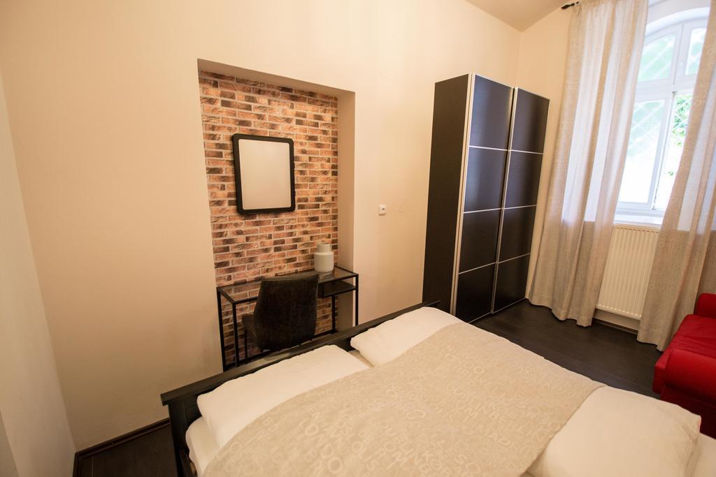 Brooklyn Sauna Apt By Ruterra Praha Bagian luar foto