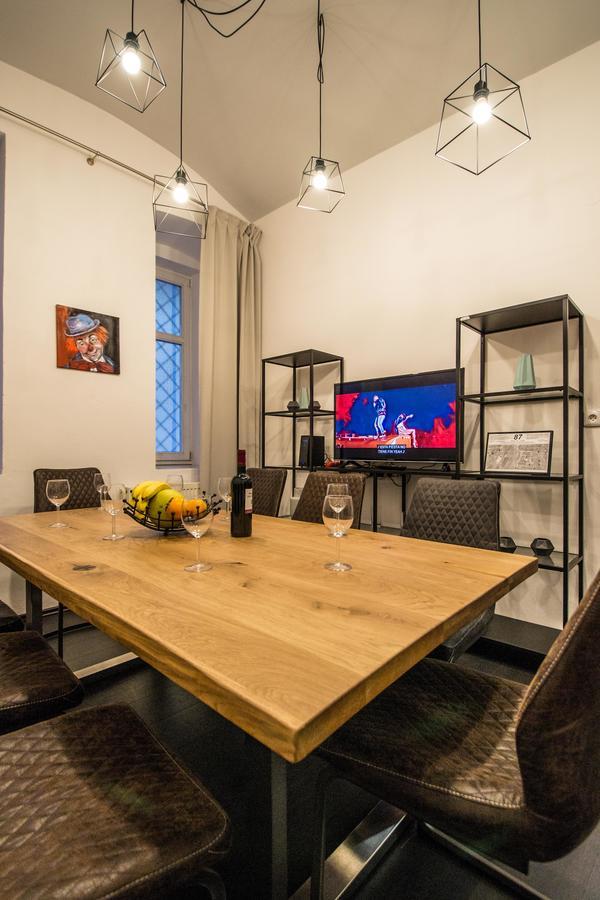 Brooklyn Sauna Apt By Ruterra Praha Bagian luar foto