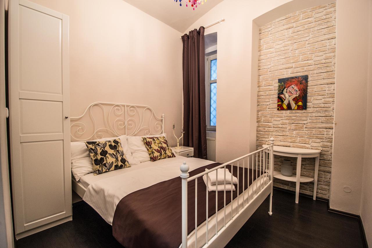 Brooklyn Sauna Apt By Ruterra Praha Bagian luar foto